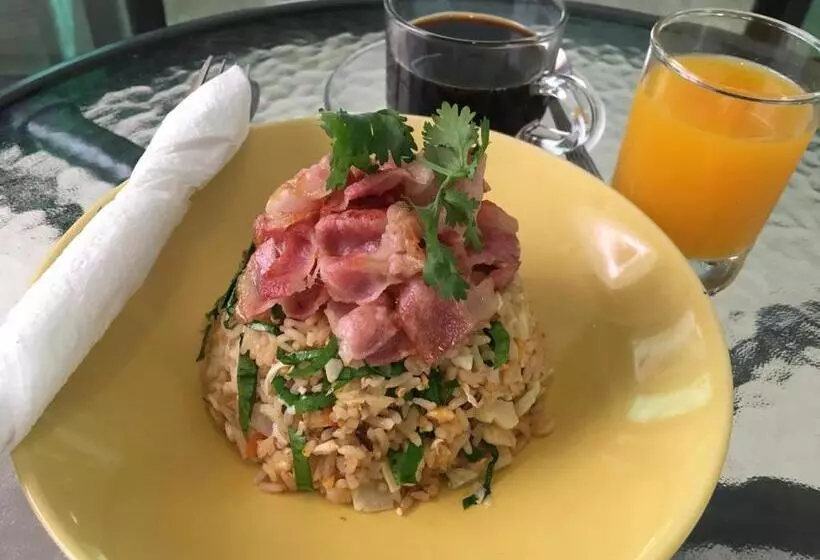 ユースホステル Wandee Bed & Breakfast