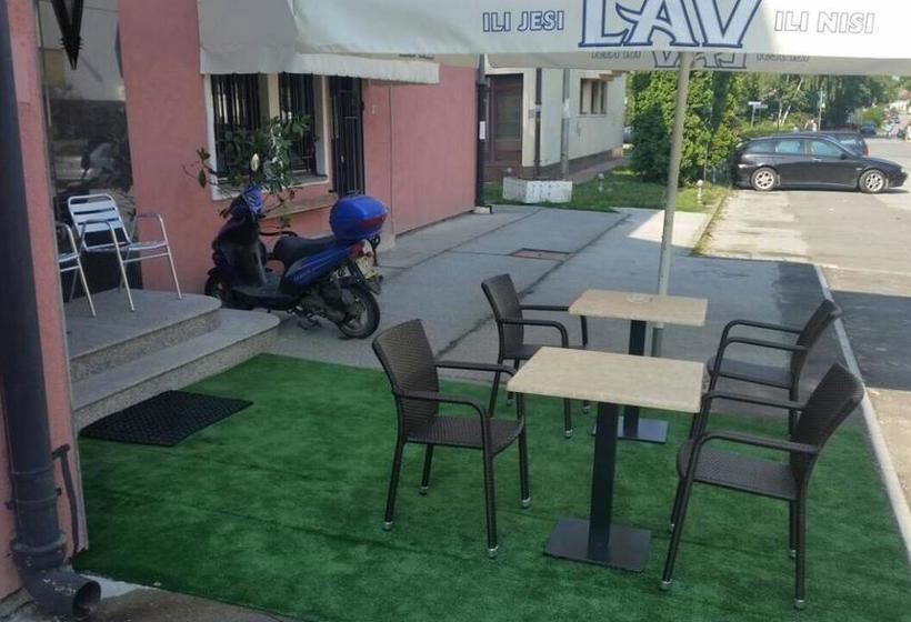 اقامتگاه Guesthouse Villa Inn