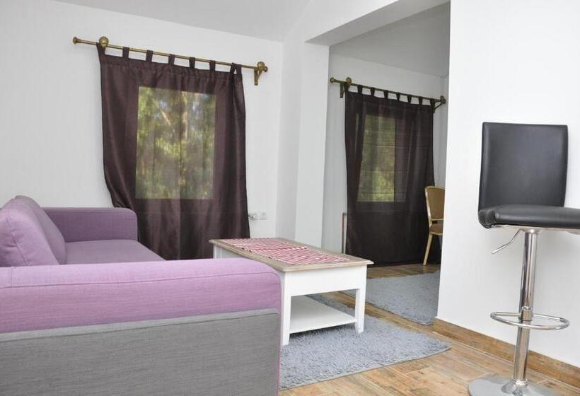 استراحتگاه Chalets & Rooms čarda šebešfok