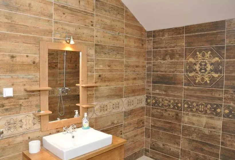 استراحتگاه Chalets & Rooms čarda šebešfok