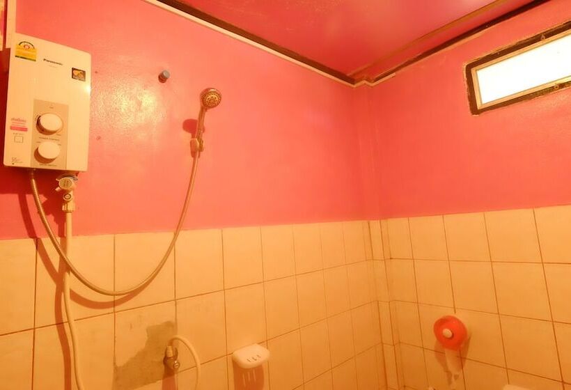 אתר נופש Lanta Sunmoon Bungalow