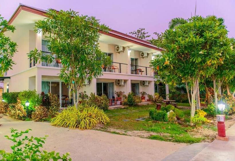 منتجع Nopparat Garden