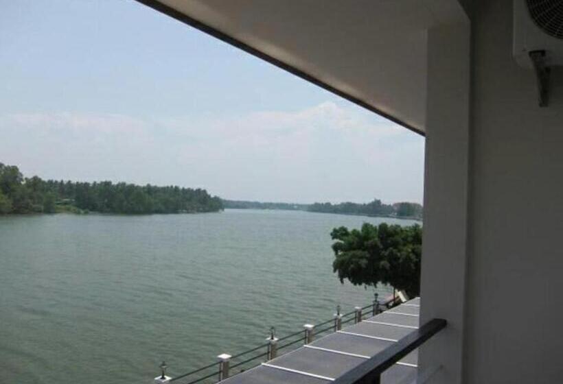 منتجع Nopparat Garden