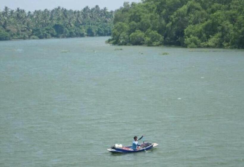 منتجع Nopparat Garden