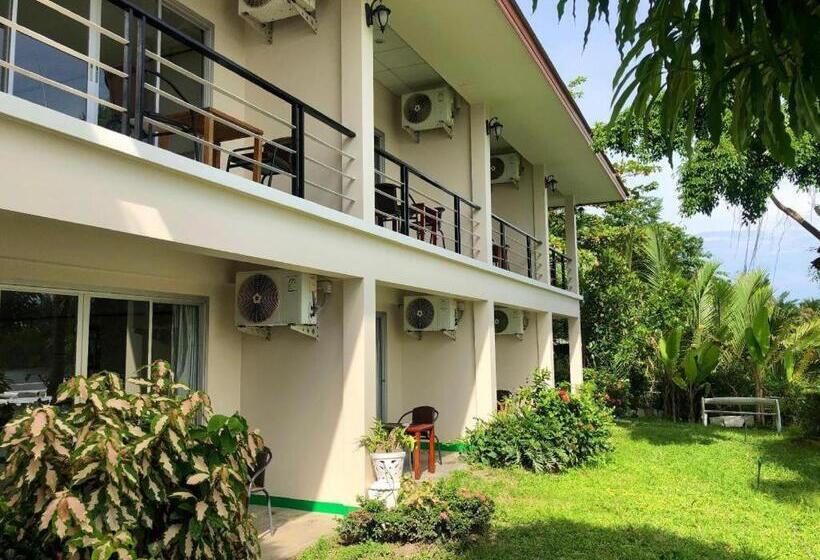 منتجع Nopparat Garden