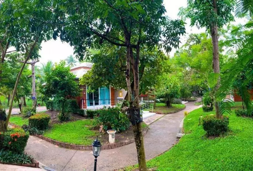 リゾートホテル Nopparat Garden