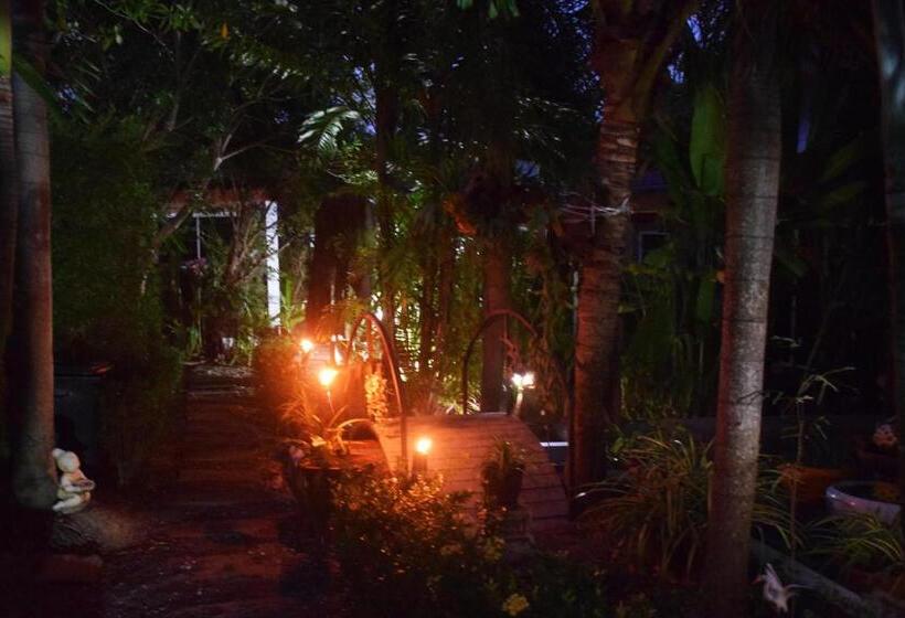 منتجع Sanuk Bungalows