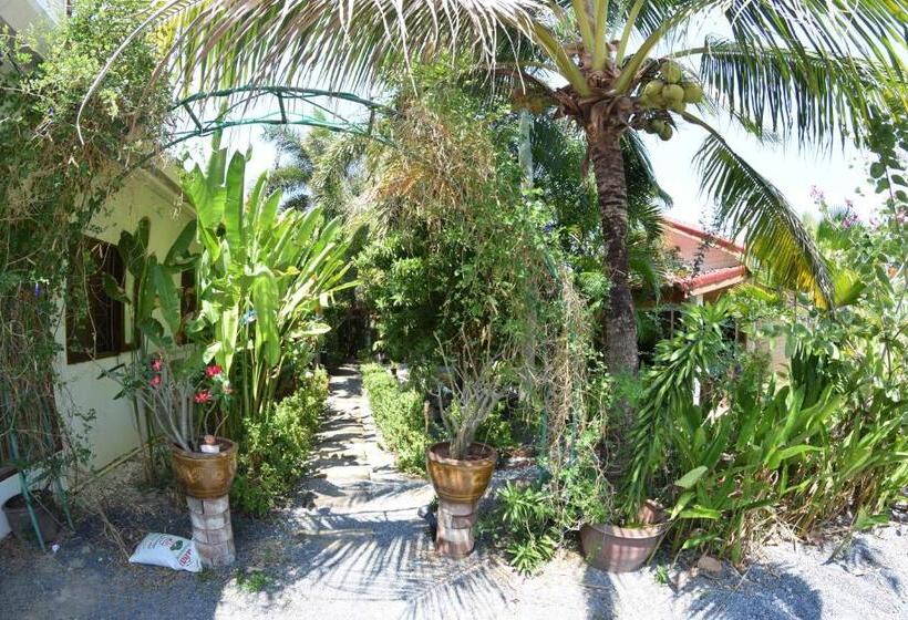 منتجع Sanuk Bungalows