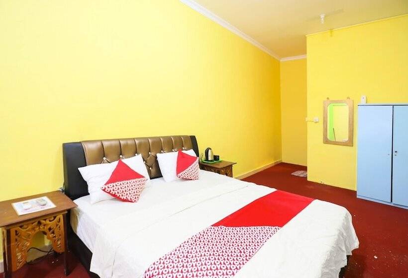 호텔 Penginapan Sulthan Penyengat Syariah By Oyo