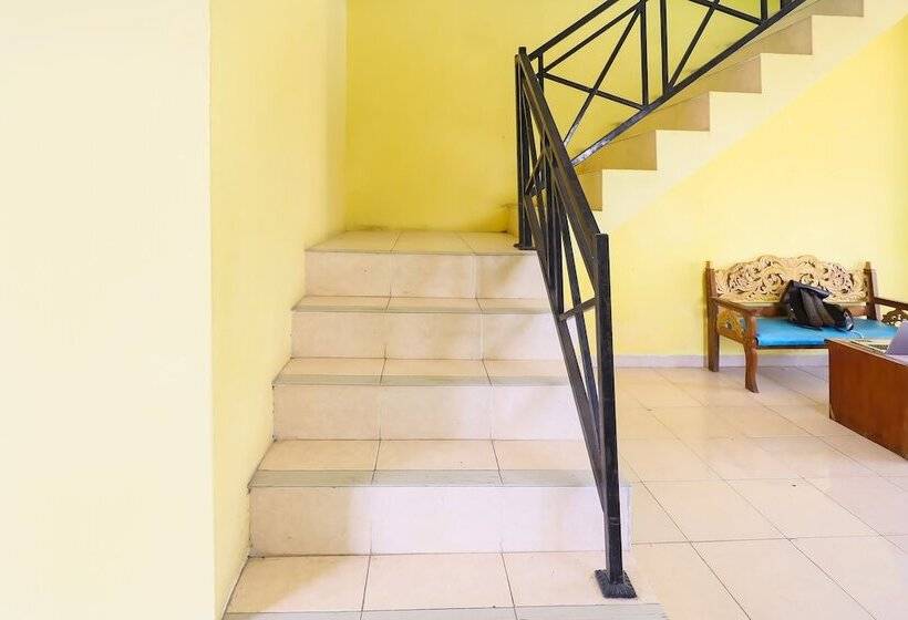 호텔 Penginapan Sulthan Penyengat Syariah By Oyo