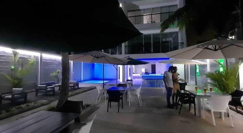 ホテル Josan Villa