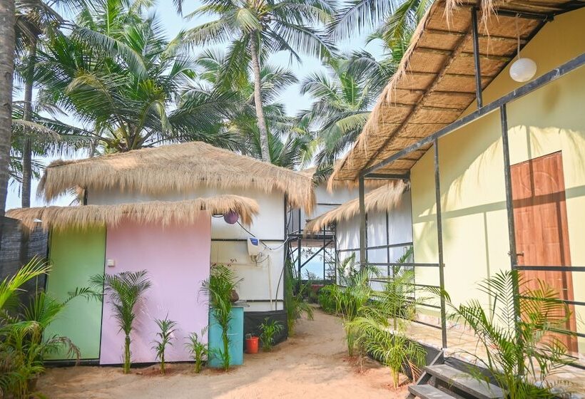 Hotel A3 Beach Resort