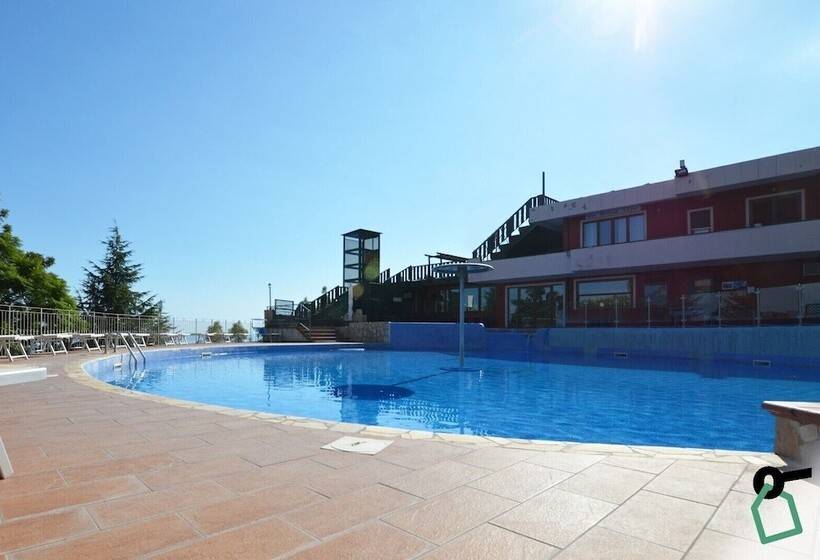 فندق Hotiday Village Letojanni Taormina