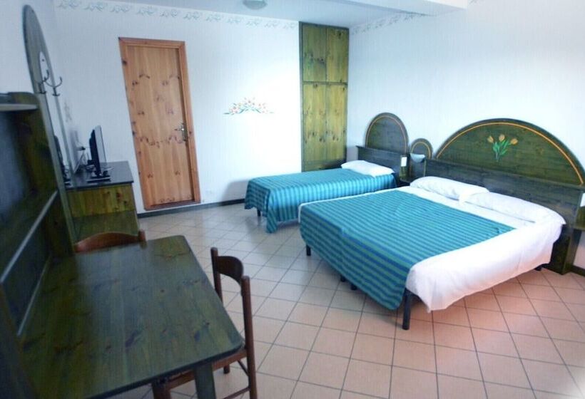 فندق Hotiday Village Letojanni Taormina