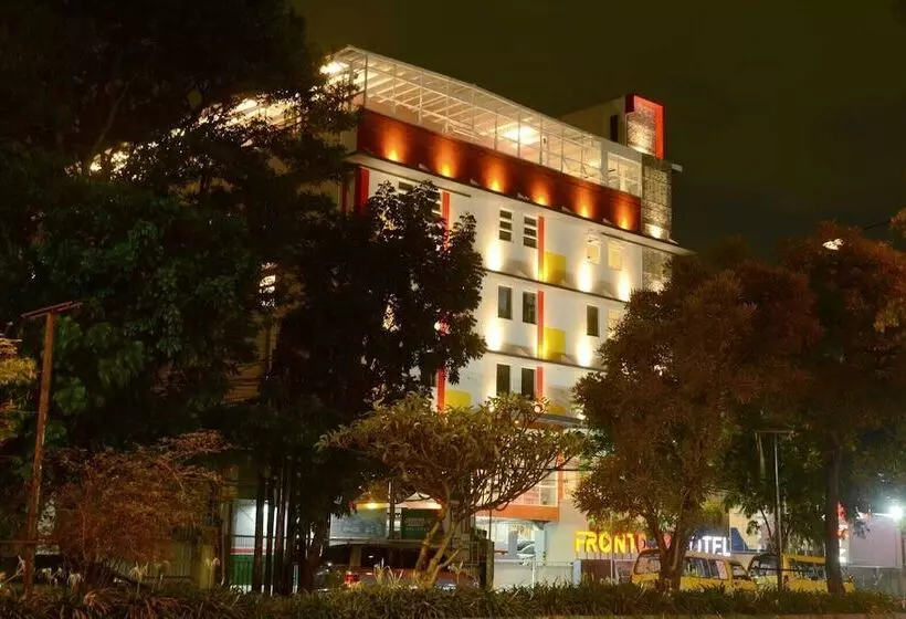 Front One Hotel Pasir Koja Bandung