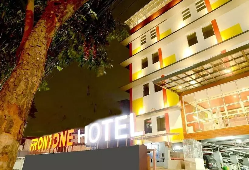 Front One Hotel Pasir Koja Bandung