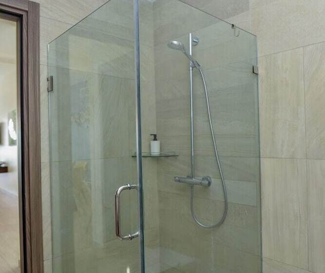 هتل Cana Pearl By The Oxo House