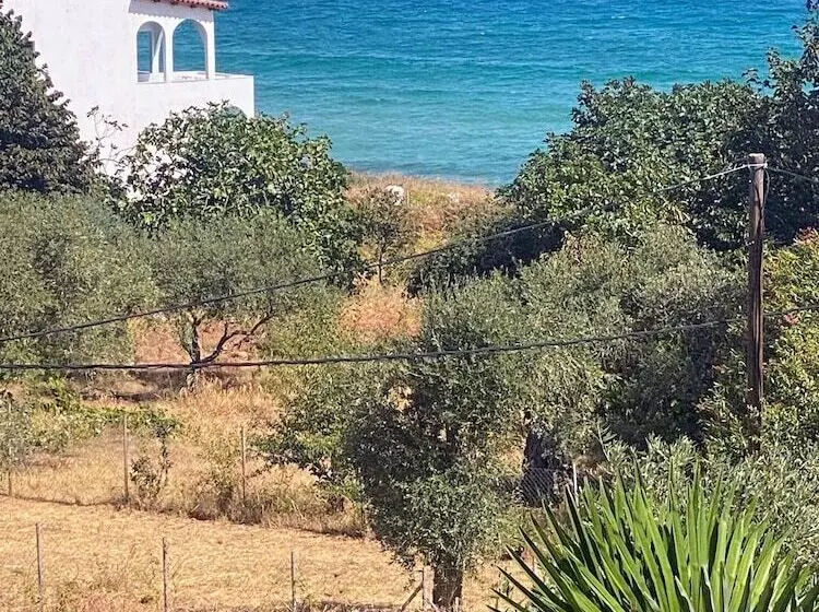 هتل Blue Bay Beach