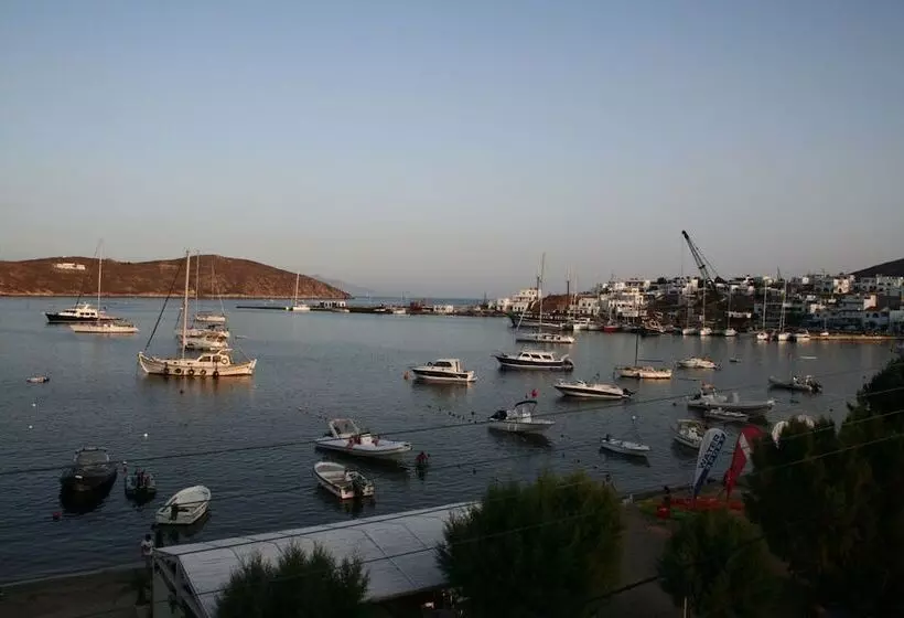 Hotelli Chill & Co. Serifos