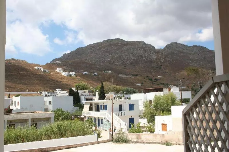 Hotelli Chill & Co. Serifos