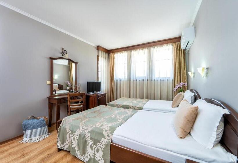 בית מלון כפרי Izvora