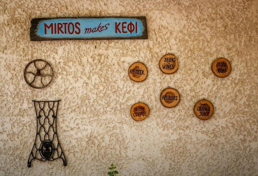 Отель Mirtos