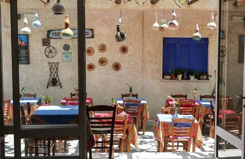 Hôtel Mirtos