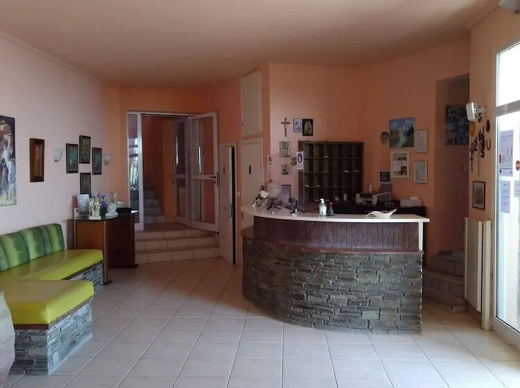 Hotel Polychrono Beach