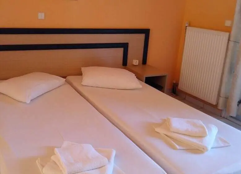 Hotel Polychrono Beach