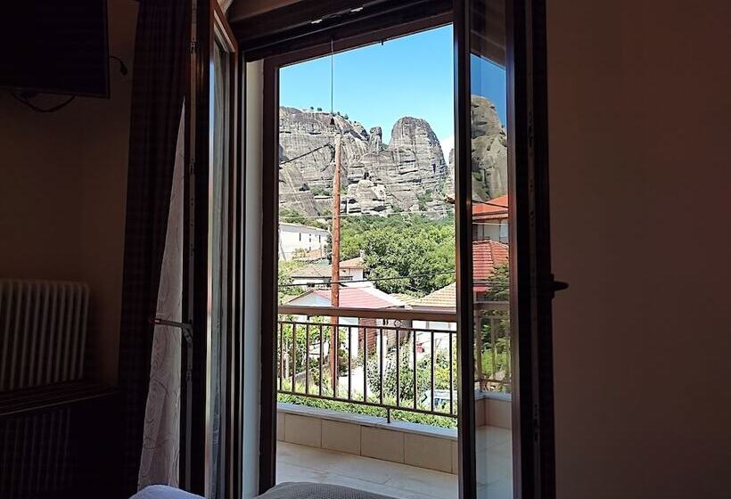 בית מלון כפרי Spartacus House