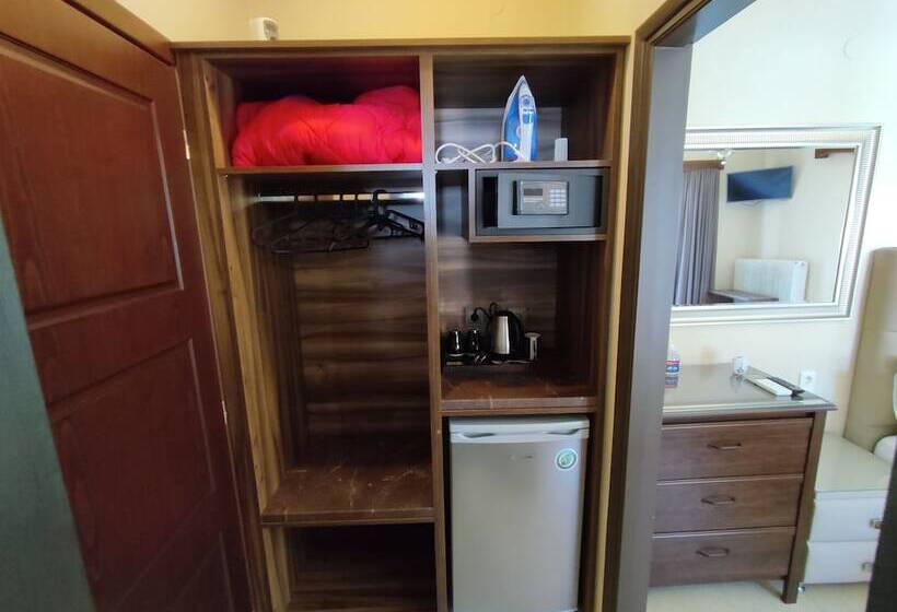 בית מלון כפרי Spartacus House