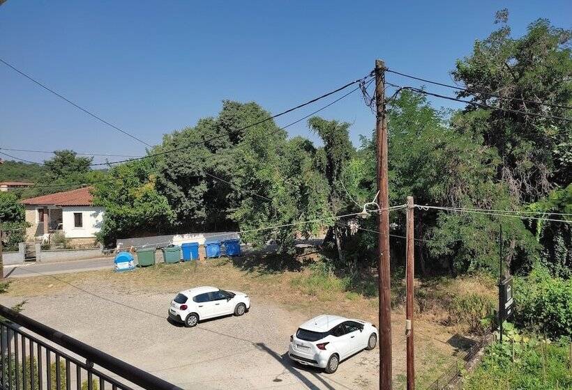 בית מלון כפרי Spartacus House