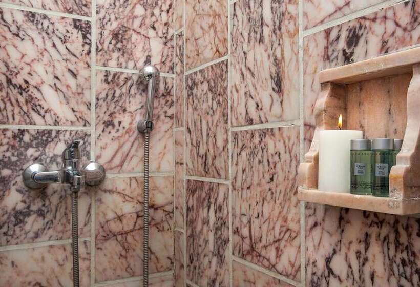 پانسیون Join Us Low Cost Rooms