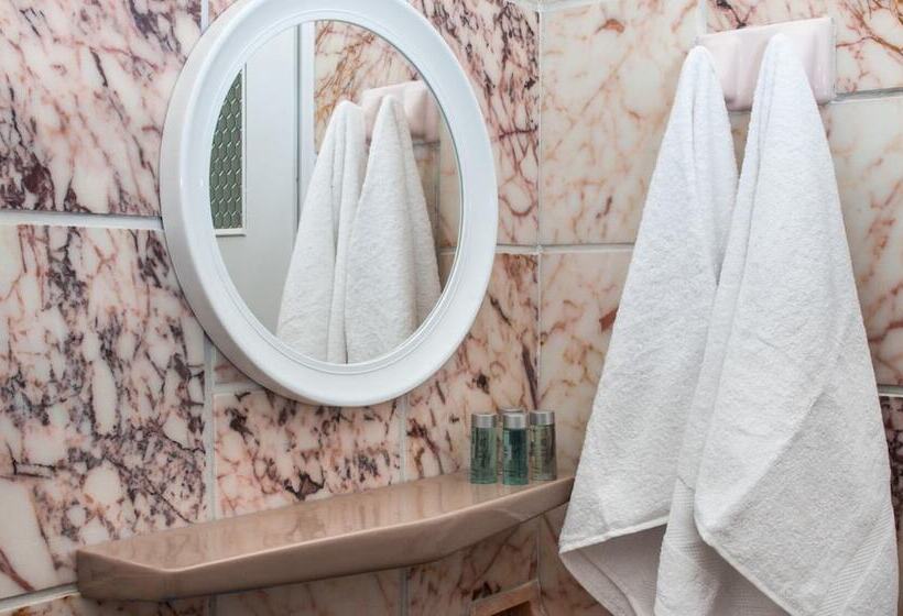 پانسیون Join Us Low Cost Rooms