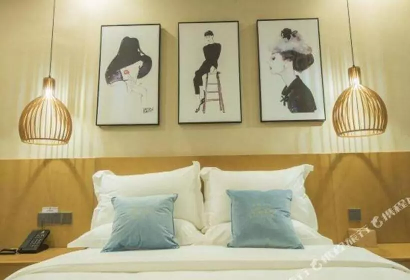 Hotelli Super 8 By Wyndham Shifang Urban Rail Transportation College