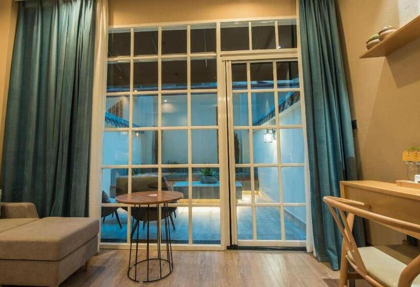 호텔 Super 8 By Wyndham Shifang Urban Rail Transportation College