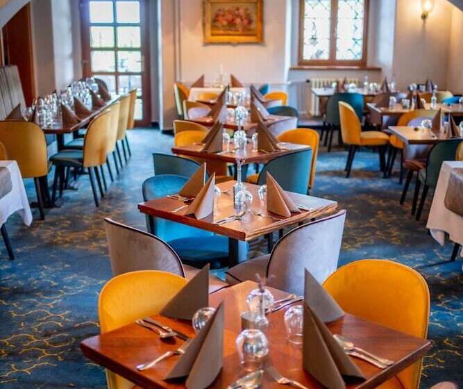 בית מלון כפרי Chateau Loucen Garden Retreat