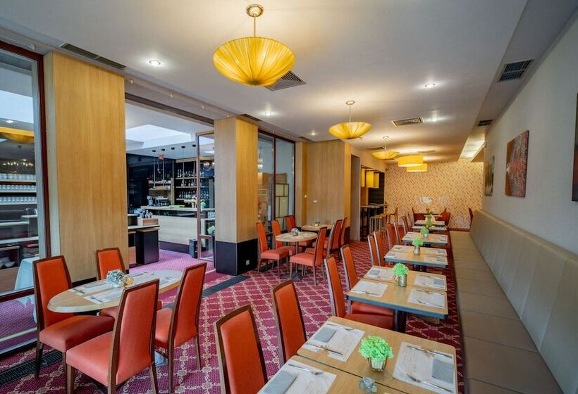 בית מלון כפרי Chateau Loucen Garden Retreat