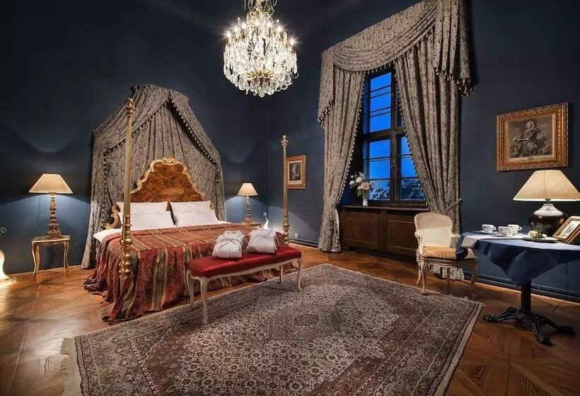 Hotelli Chateau Loucen Garden Retreat