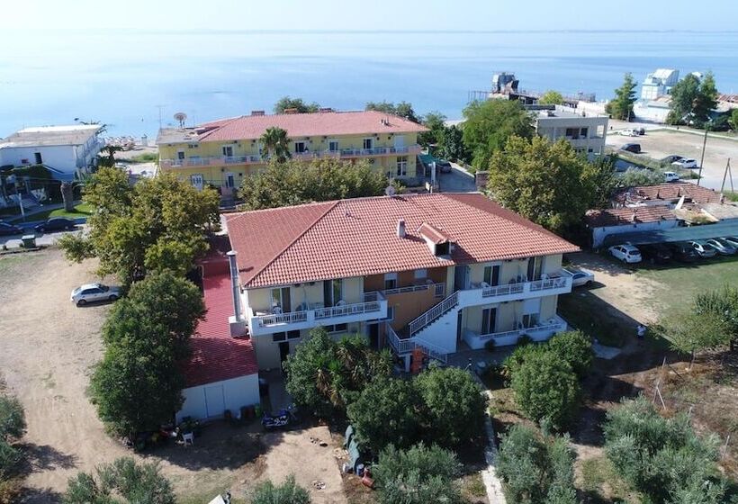 בית מלון כפרי Estelle