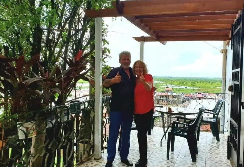 هتل Hostal Maravilla Amazonica