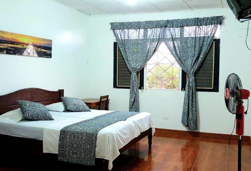 ホテル Hostal Maravilla Amazonica