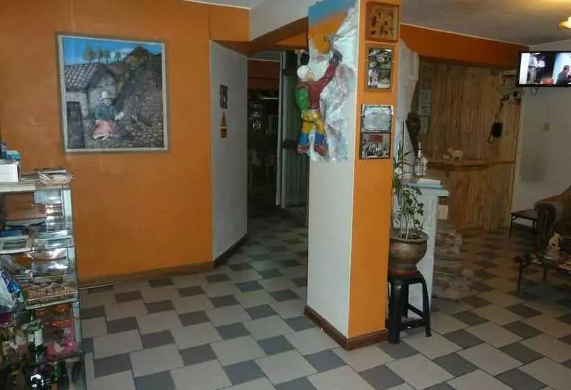 هتل La Casa De Maruja B&b