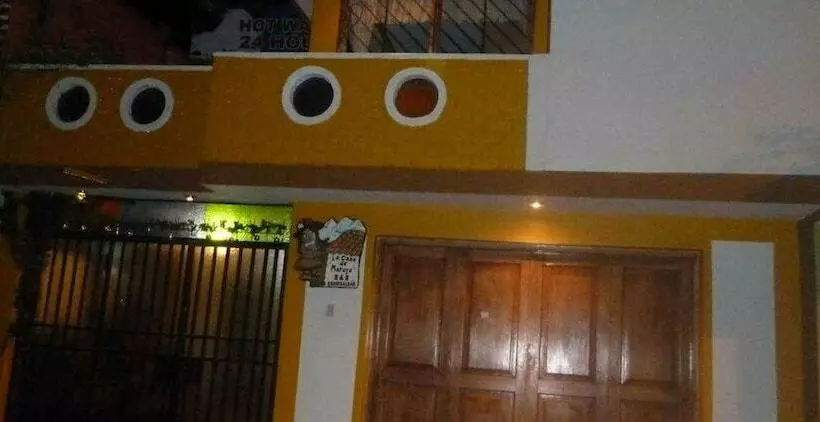 هتل La Casa De Maruja B&b