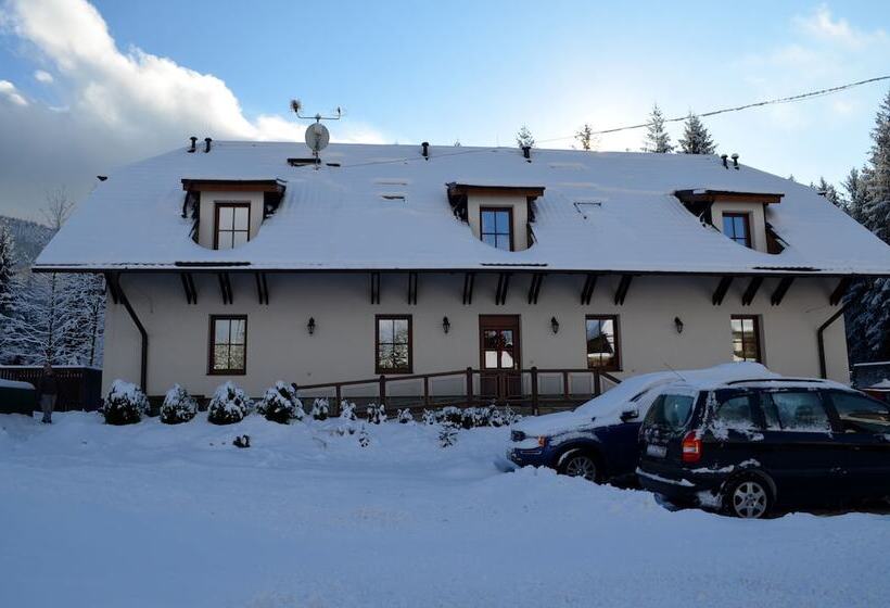 Hotel Na Dolině