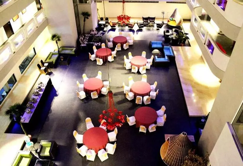 Hotelli The Fern Residency, Vadgaon   Talegaon, Pune