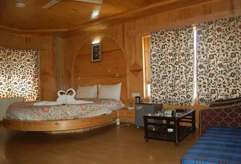Hotel Paradise Inn