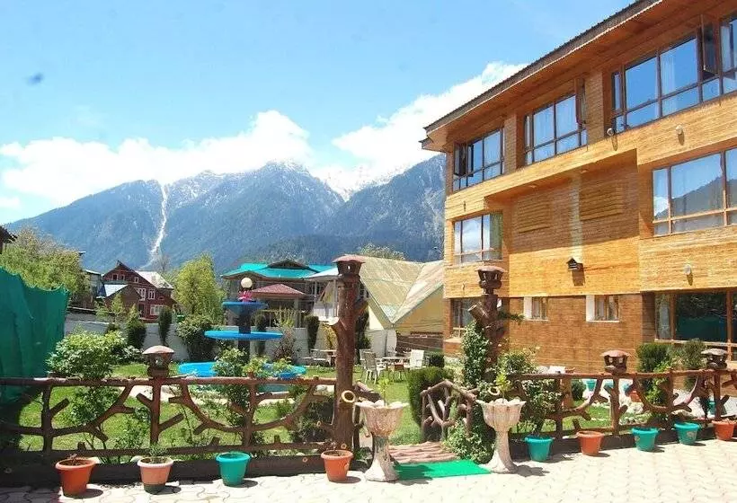 Hotel Paradise Inn