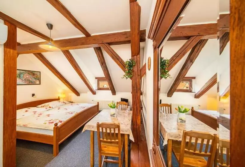 Hotelli Pension Blume
