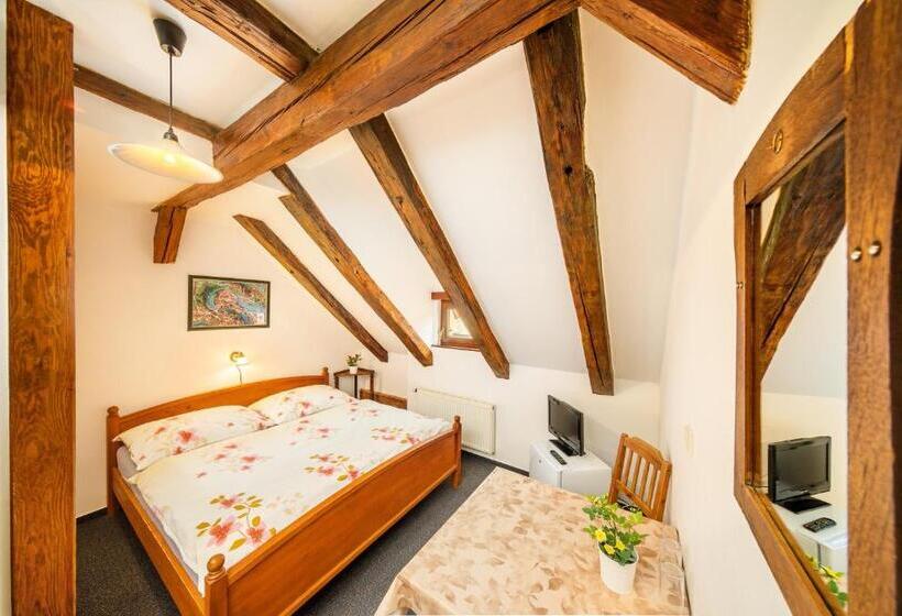 فندق Pension Blume